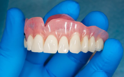 FULL UPPER DENTURE